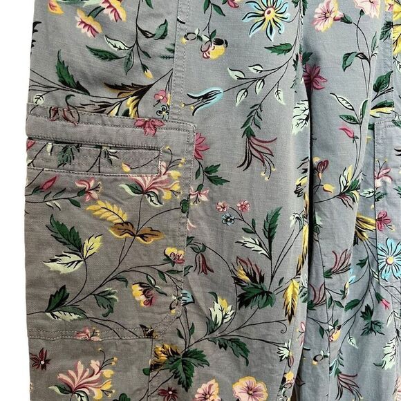 Anthropologie Victoria Floral Cargo Pants Size 4P - Picture 6 of 12